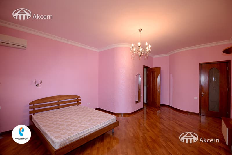 Առանձնատուն · 6 սեն. · 863 մ² · Նորք-Մարաշ