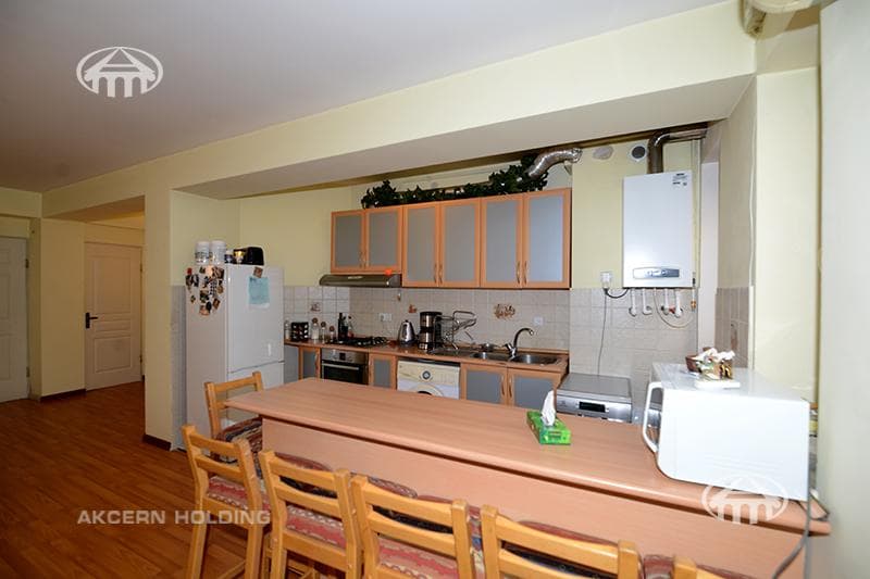 Apartment · 3 rooms · 83 m² · Kentron