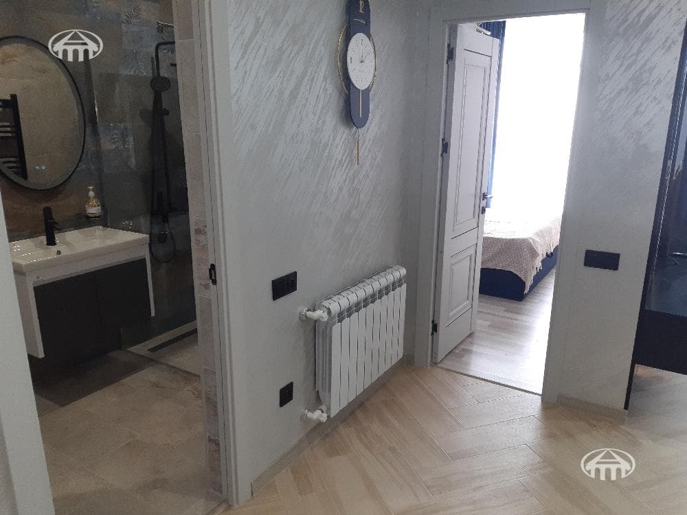Квартира · 2 комн. · 52 м² · Кентрон