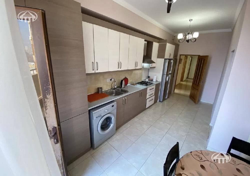 Apartment · 4 rooms · 151 m² · Kentron