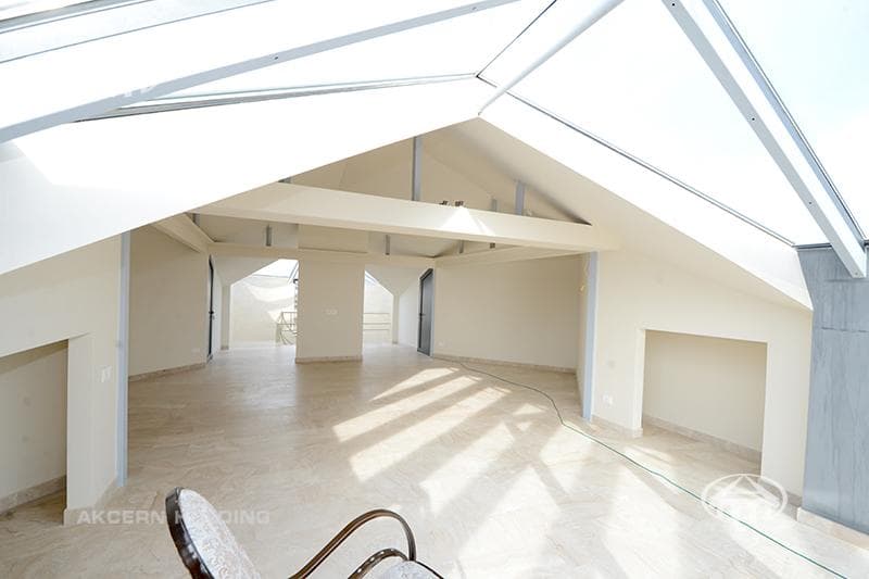 Mansion · 6 rooms · 689 m² · Vahagni