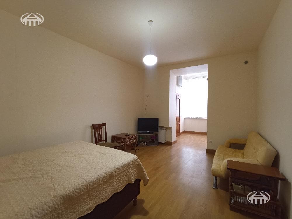 Квартира · 3 комн. · 73 м² · Кентрон