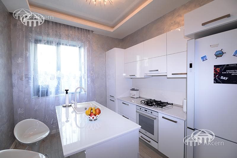 Apartment · 3 rooms · 112 m² · Kentron