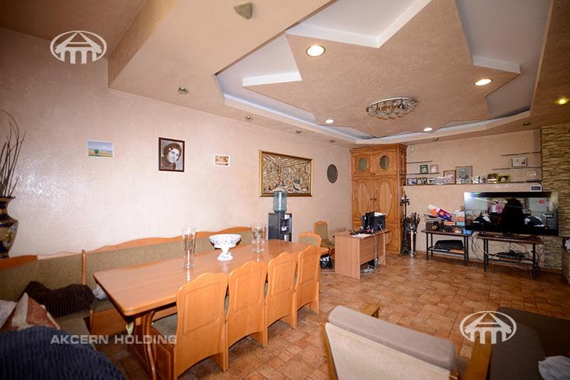 Mansion · 9 rooms · 671 m² · Arabkir