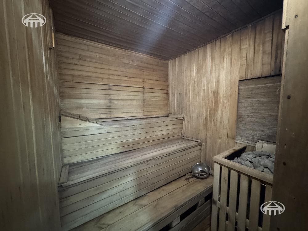 Հյուրանոց · 9 սեն. · 328 մ² · Շենգավիթ