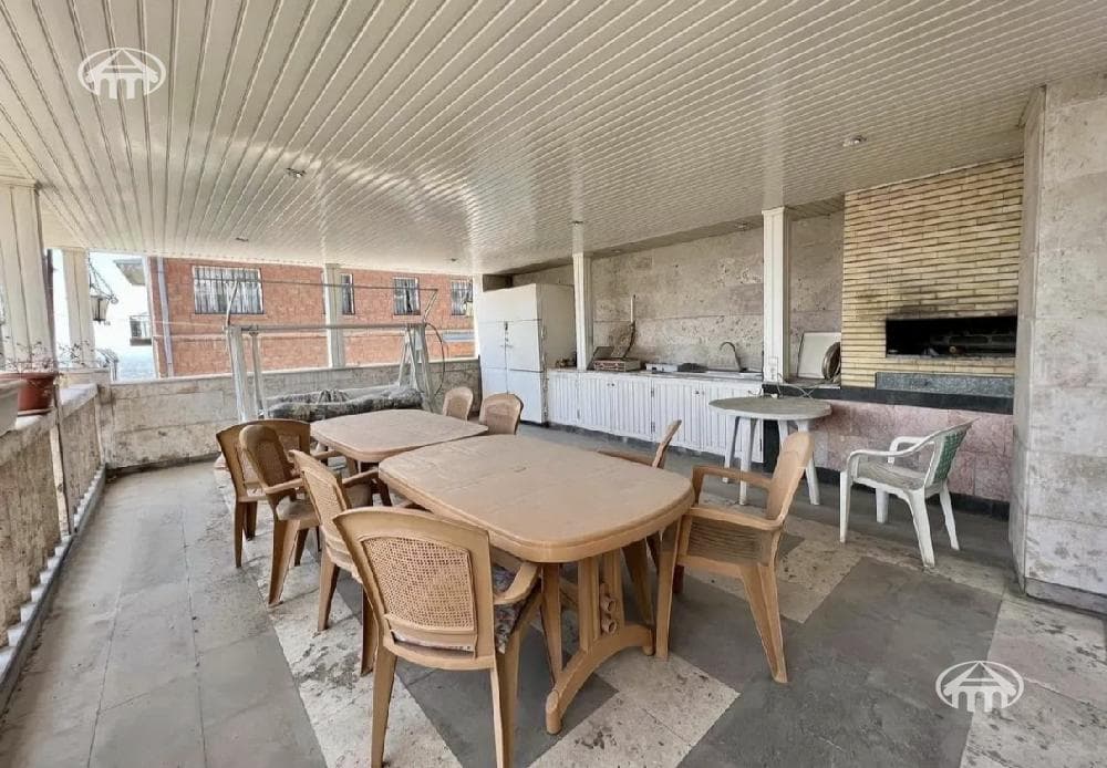 Mansion · 5 rooms · 218 m² · Nork-Marash