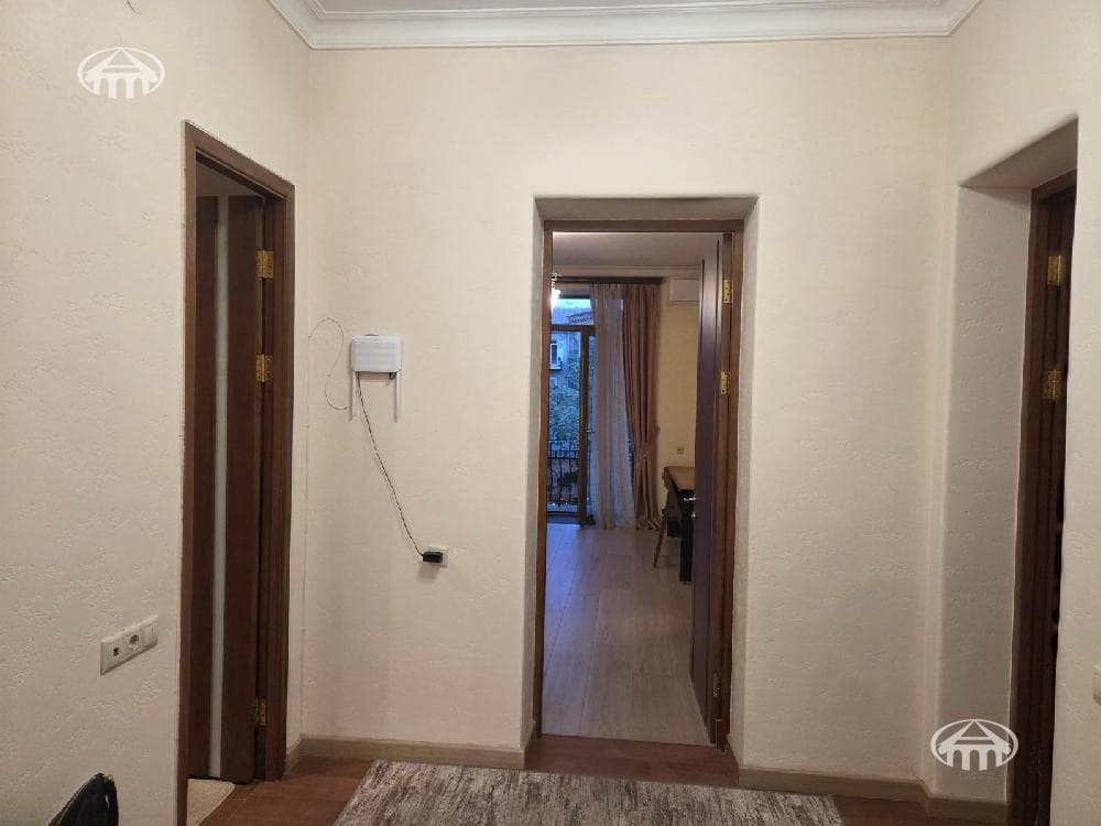 Apartment · 2 rooms · 75 m² · Kentron