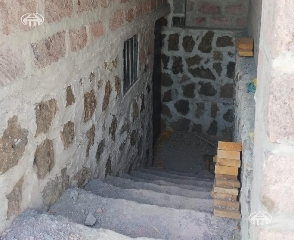 Առանձնատուն · 209 մ² · Եղվարդ