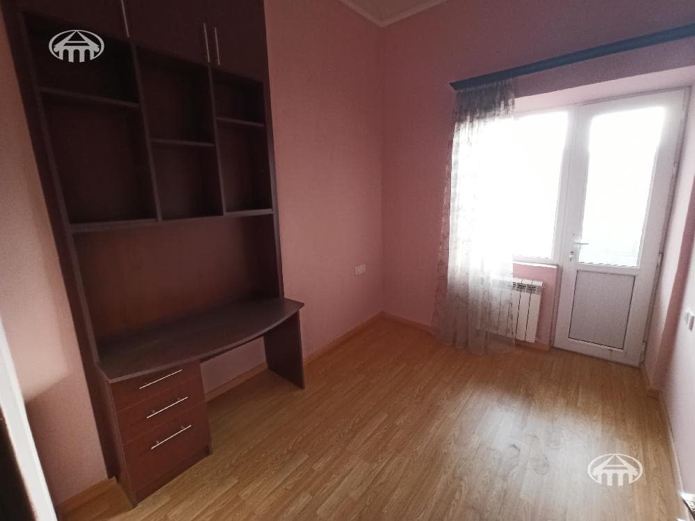 Квартира · 4 комн. · 120,2 м² · Кентрон