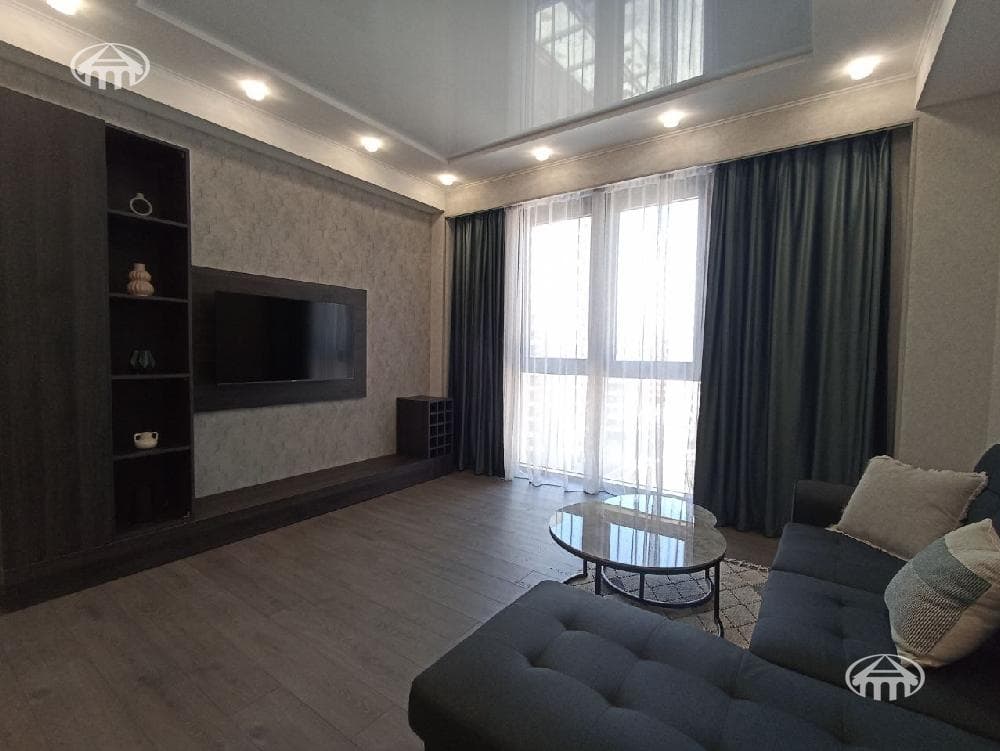Квартира · 2 комн. · 57 м² · Кентрон