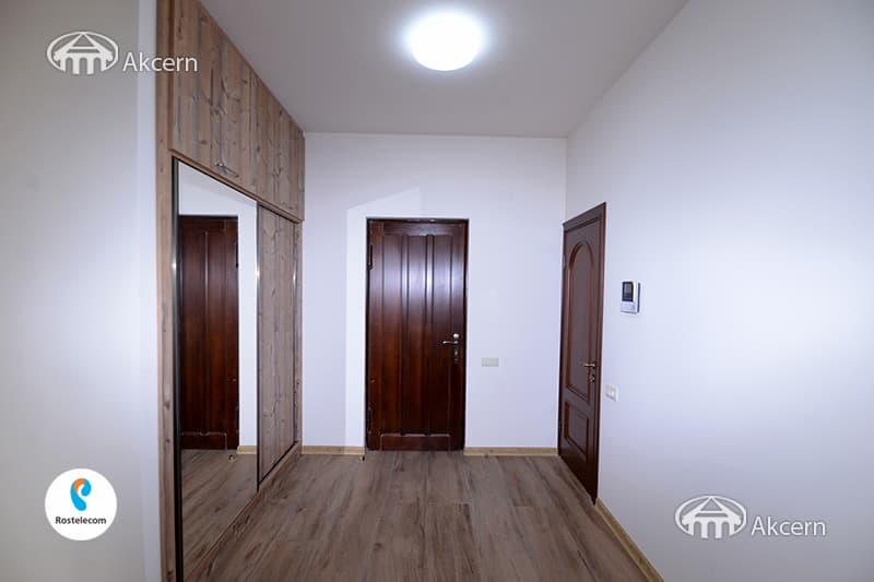 Բնակարան · 3 սեն. · 107 մ² · Կենտրոն