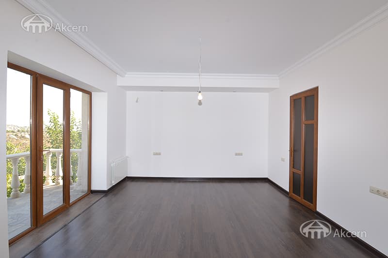 Հյուրանոց · 720 մ² · Քանաքեռ-Զեյթուն