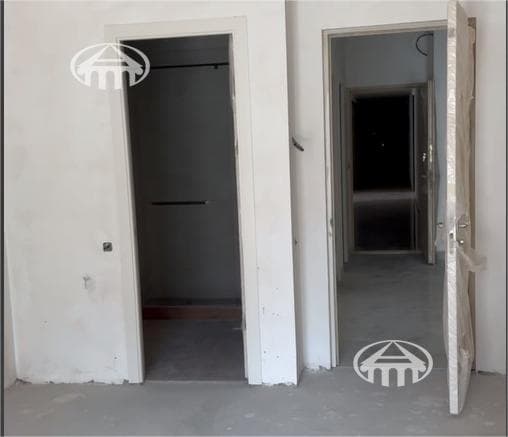 Apartment · 4 rooms · 173.3 m² · Kentron
