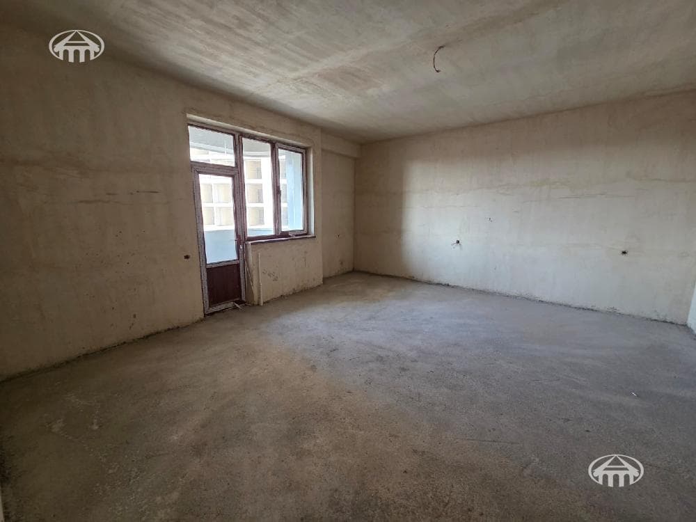 Квартира · 3 комн. · 85 м² · Аджапняк