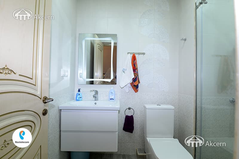 Дом · 5 комн. · 290 м² · Аван
