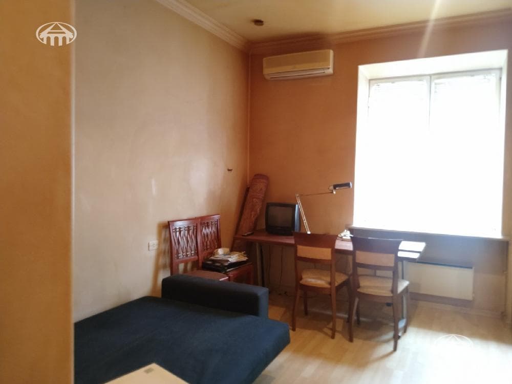Квартира · 3 комн. · 107 м² · Кентрон