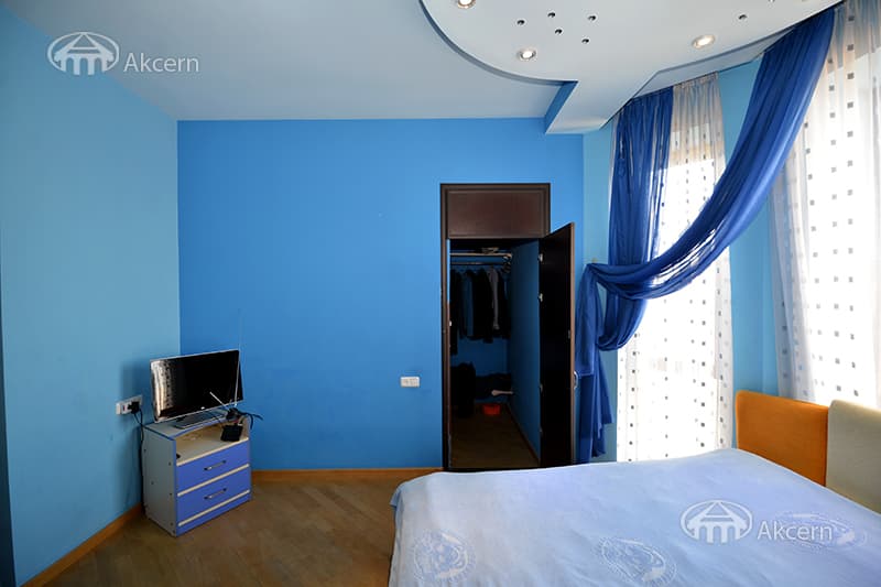 Առանձնատուն · 5 սեն. · 320 մ² · Նորք-Մարաշ