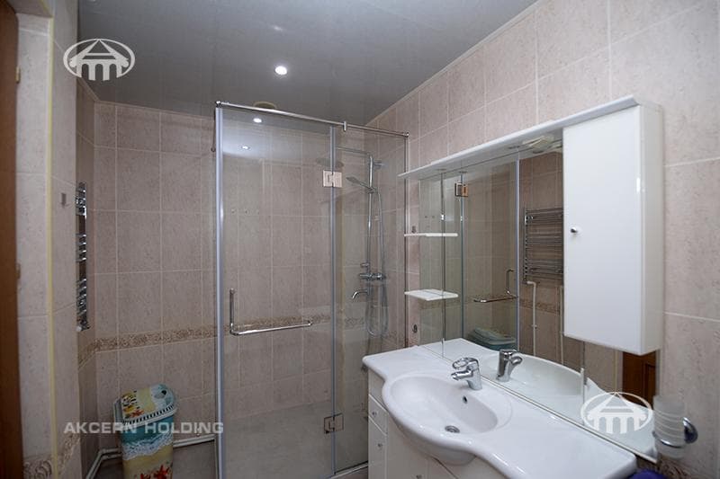 Квартира · 3 комн. · 142 м² · Кентрон