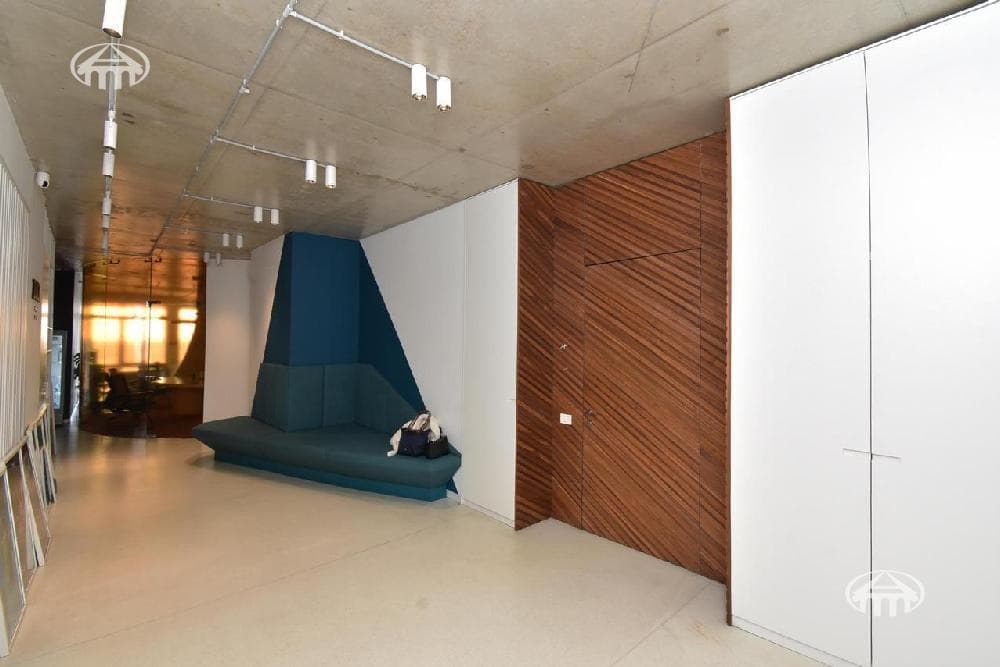 Офис · 300 м² · Кентрон
