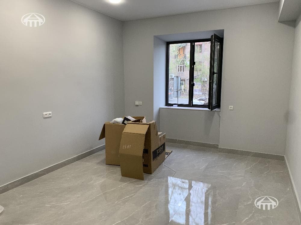 Apartment · 2 rooms · 38 m² · Kentron