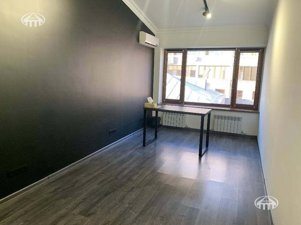 Office · 162 m² · Arabkir