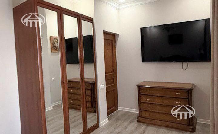 Квартира · 4 комн. · 117 м² · г.Абовян