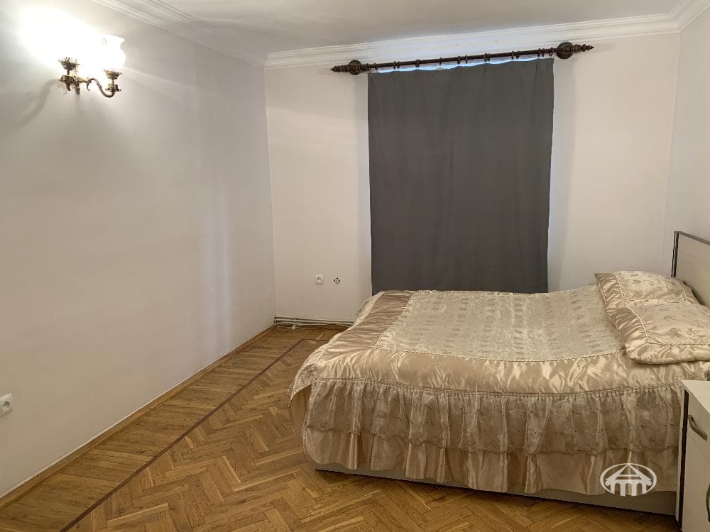 Квартира · 3 комн. · 71 м² · Кентрон