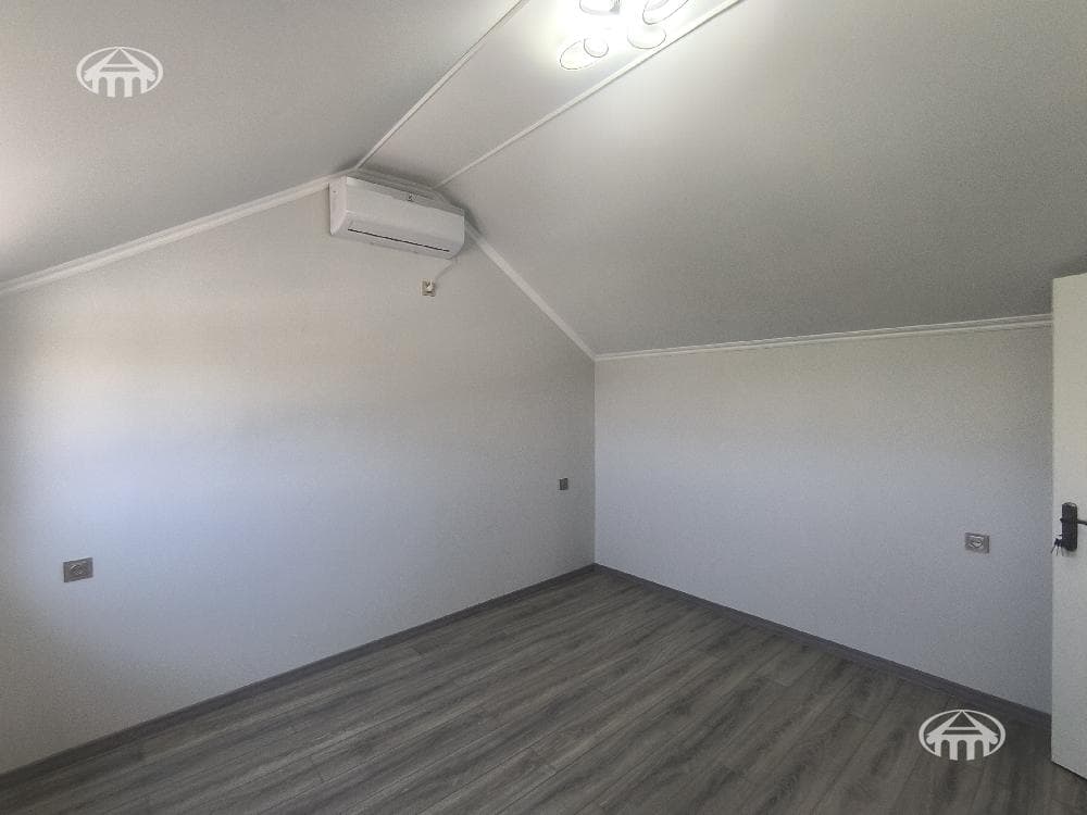 Офис · 270 м² · Давташен