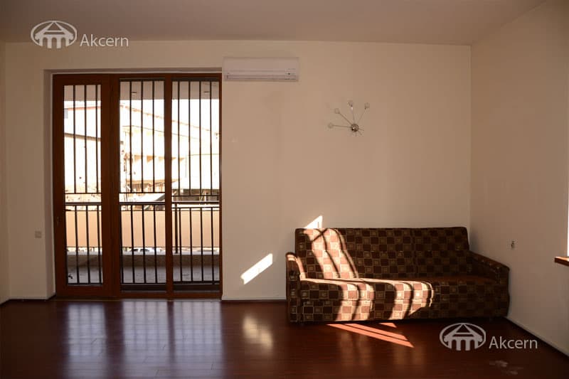 Mansion · 7 rooms · 615 m² · Kentron