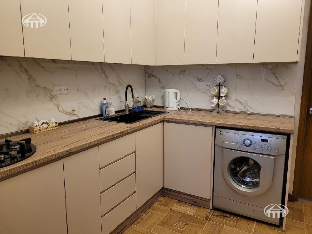 Квартира · 2 комн. · 65 м² · Аджапняк
