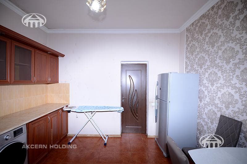 Առանձնատուն · 3 սեն. · 242 մ² · Դավթաշեն