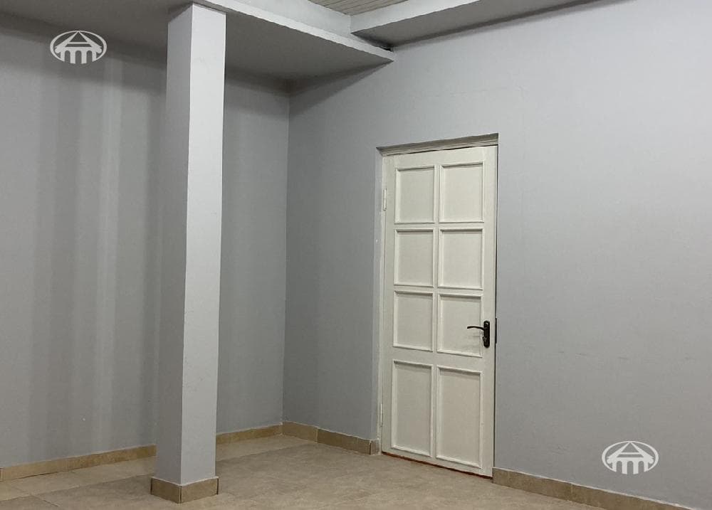 Квартира · 3 комн. · 93 м² · Нор-Норк