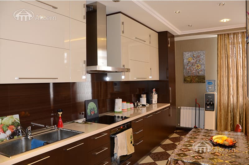 Квартира · 4 комн. · 276 м² · Арабкир