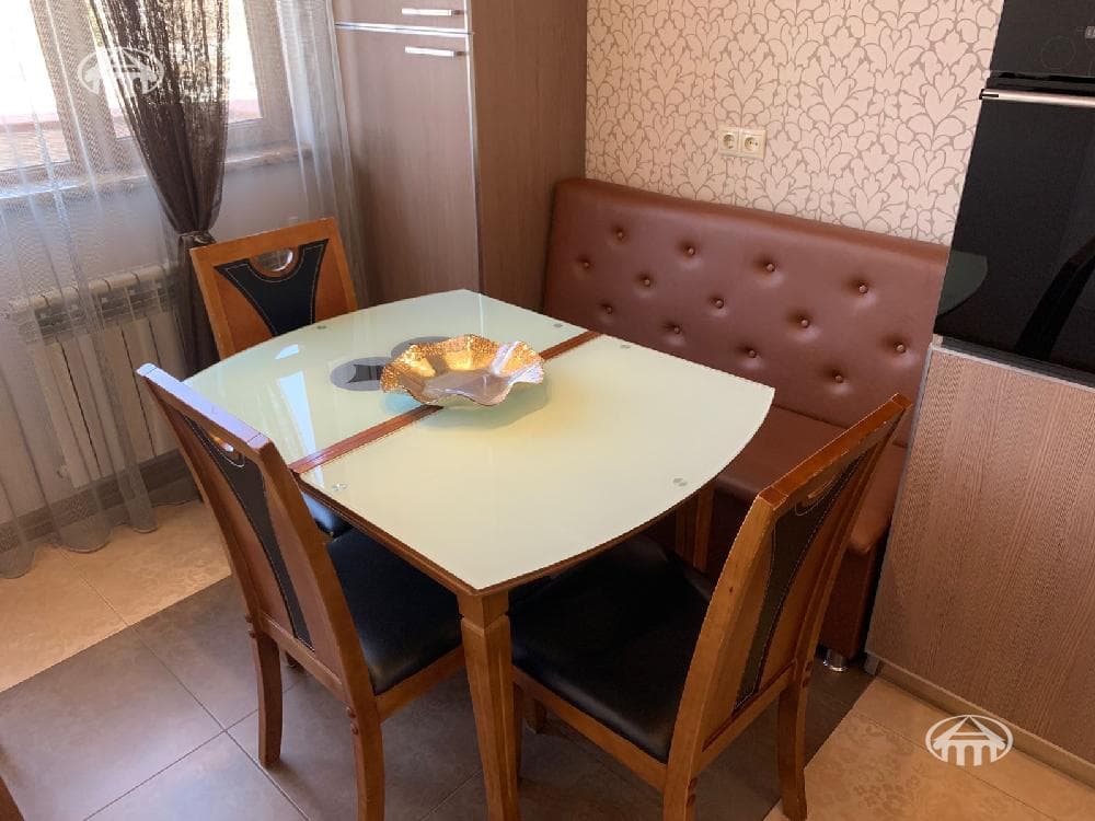 Apartment · 3 rooms · 97 m² · Kentron