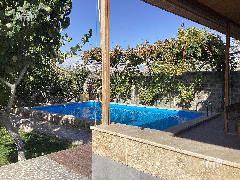 House · 7 rooms · 336 m² · Nork-Marash
