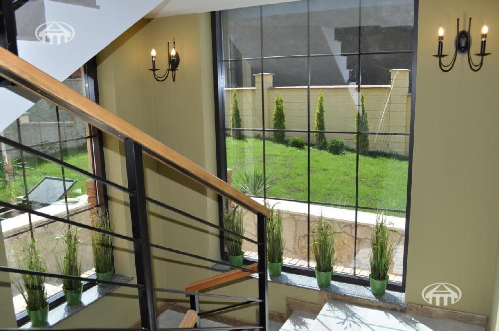 Mansion · 6 rooms · 290 m² · Dilijan