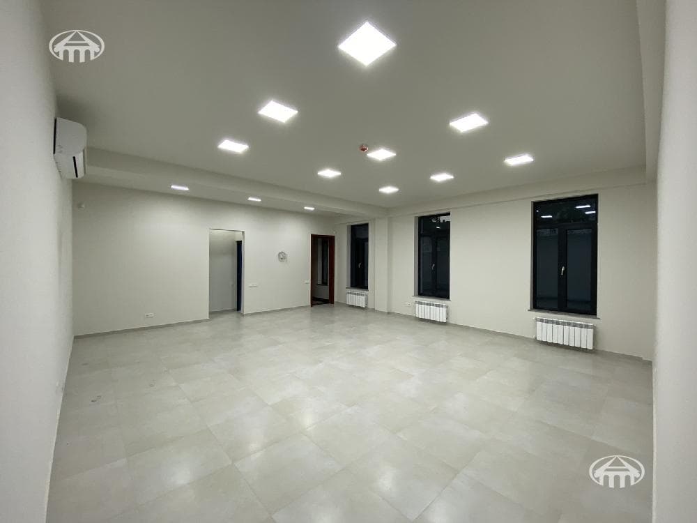 Գրասենյակ · 210 մ² · Շենգավիթ — Լուսանկար 8 / 12