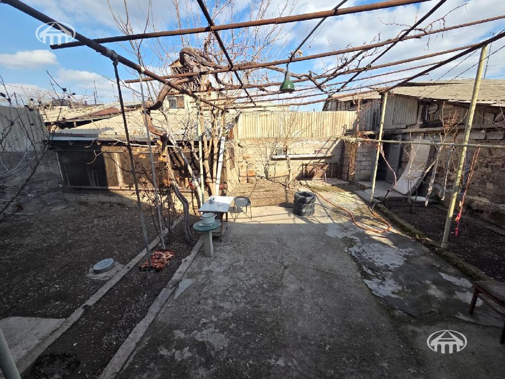 House · 7 rooms · 542 m² · Ajapnyak