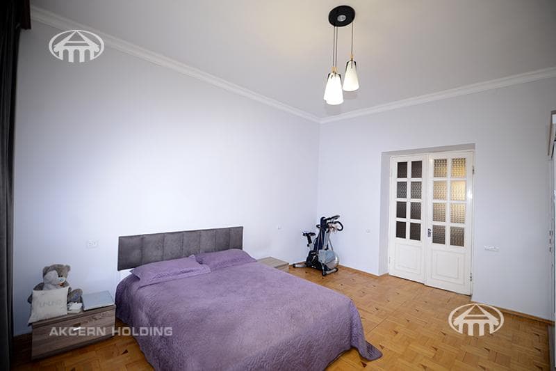 Квартира · 3 комн. · 92 м² · Арабкир