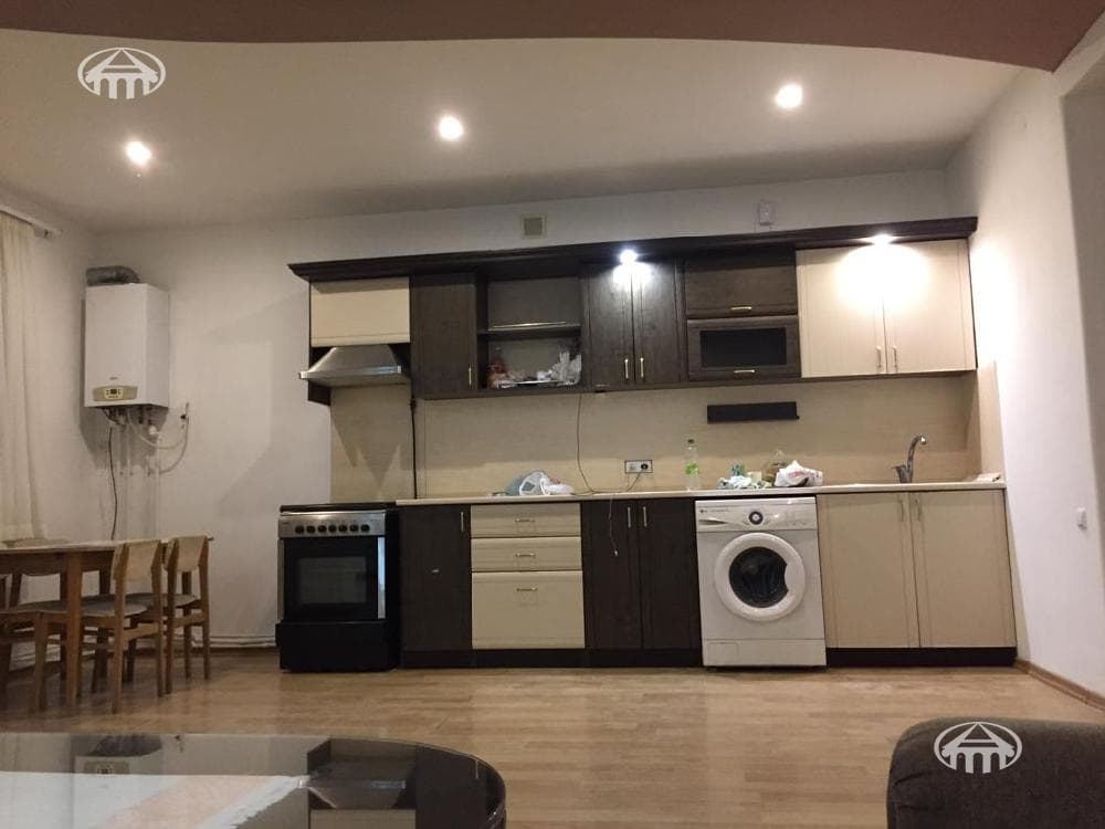 Apartment · 3 rooms · 79 m² · Kanaker-Zeytun