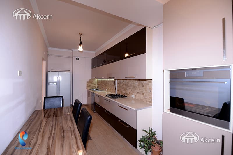 Квартира · 3 комн. · 95 м² · Кентрон