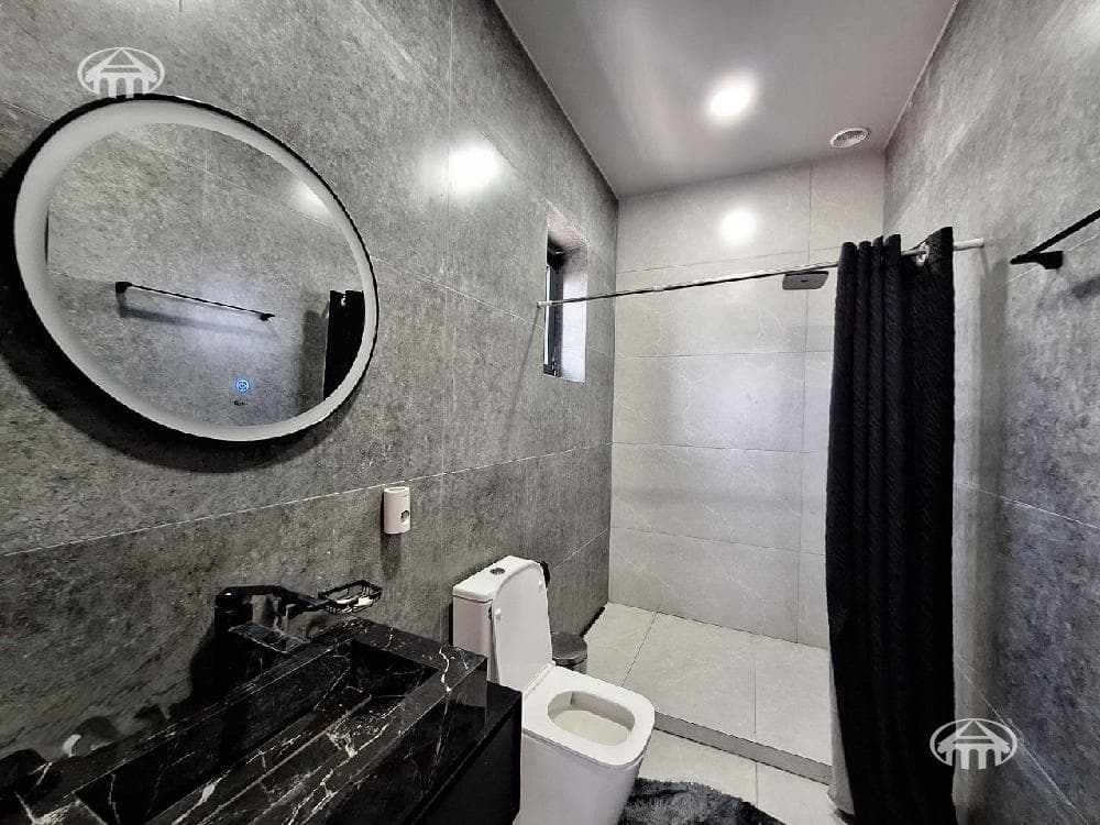 Mansion · 6 rooms · 246 m² · Zovuni