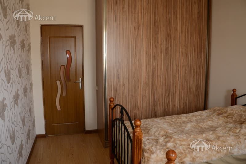 Квартира · 4 комн. · 131 м² · Аджапняк
