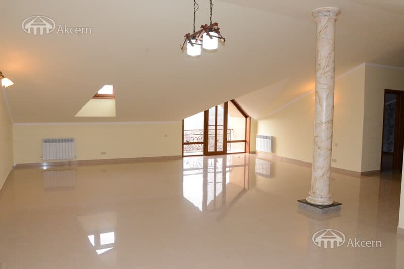 Առանձնատուն · 9 սեն. · 400 մ² · Քանաքեռ-Զեյթուն