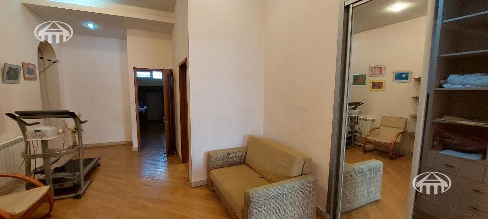 Բնակարան · 4 սեն. · 184 մ² · Կենտրոն