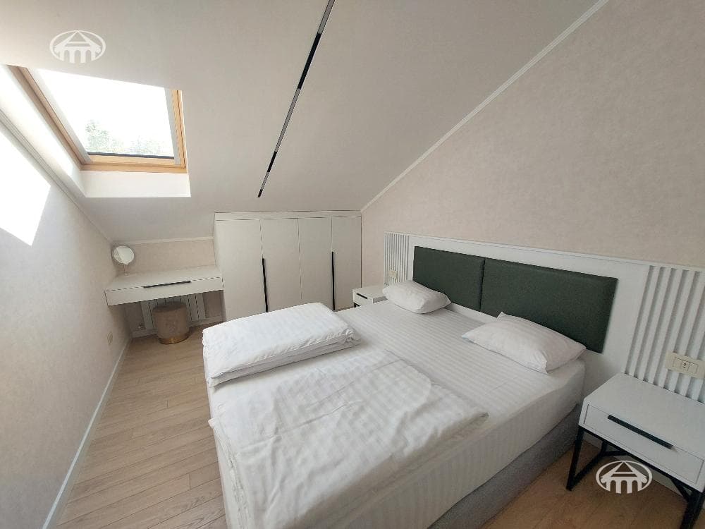 Apartment · 3 rooms · 62 m² · Kentron