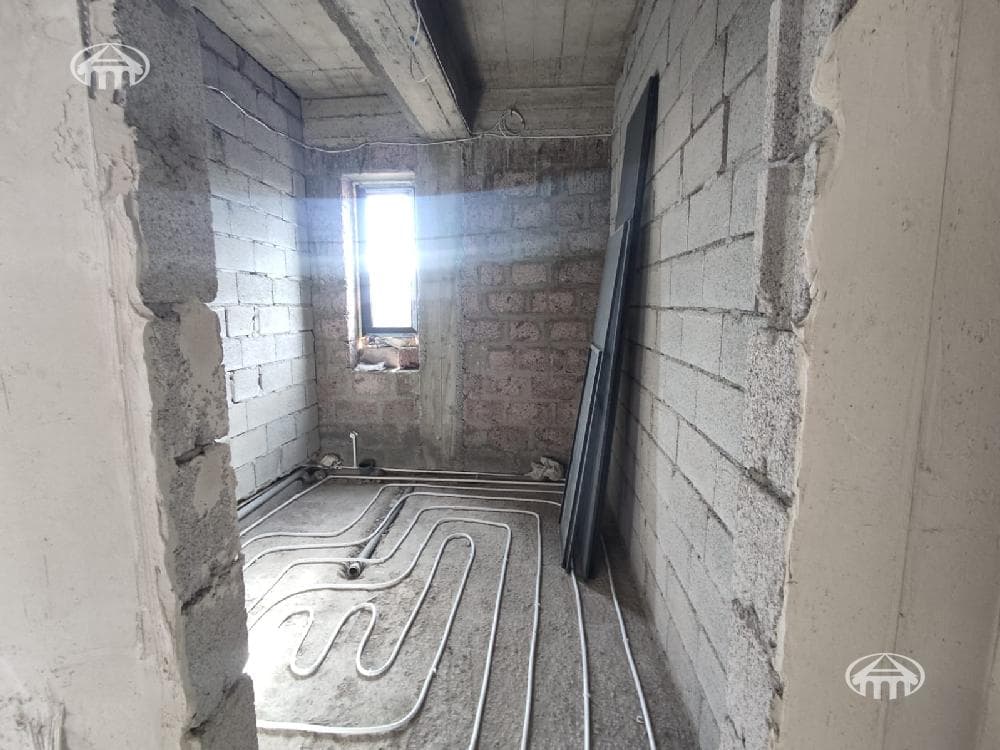 Особняк · 6 комн. · 360 м² · Акунк