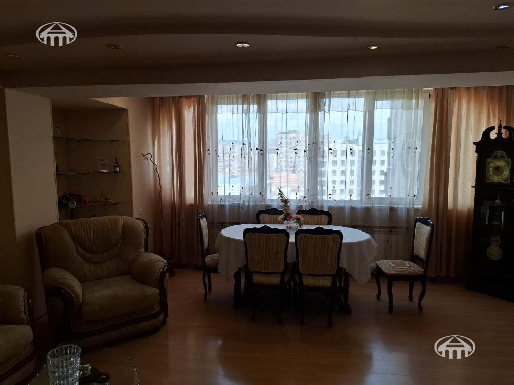 Квартира · 3 комн. · 92 м² · Арабкир