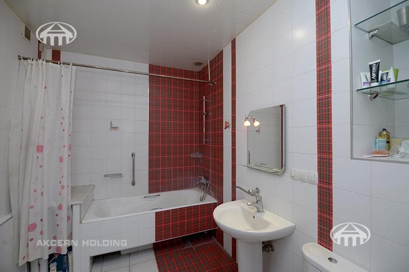 Apartment · 5 rooms · 166 m² · Kentron