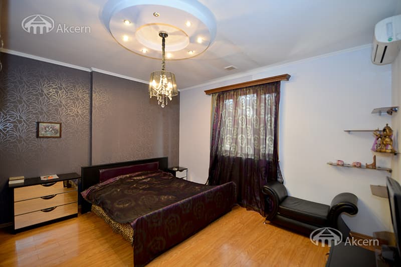 Apartment · 4 rooms · 168 m² · Kentron